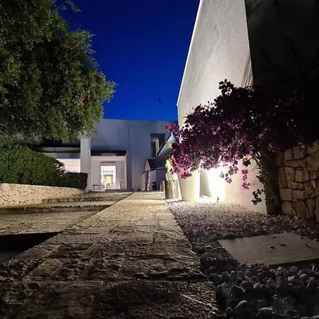 Opunzia Masseria Mediterranea 3* Bitetto